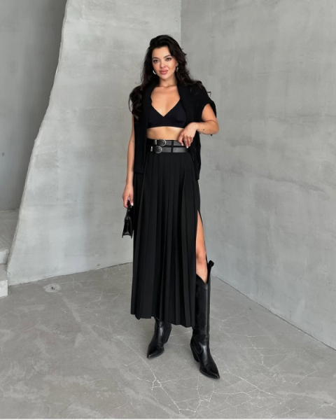 Etek Pileli Çift Kemer Yırtmaçlı Siyah